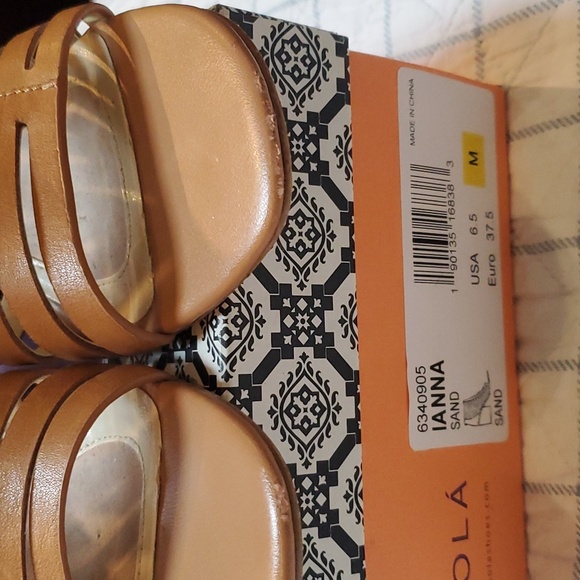 Sandals - Picture 4 of 5